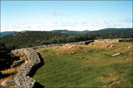 Parapet entourant Fort Royal