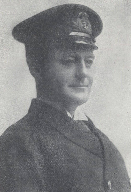 Le commandant de la Réserve, Anthony MacDermott