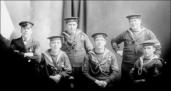 Des officiers mariniers de la Royal Naval Reserve, s.d.