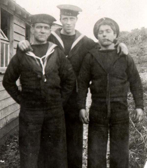 Les réservistes de la Royal Navy avant de rentrer à la maison, au camp Whitloe, à Cornouailles, en février 1919