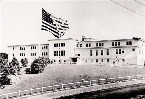 Édifice des quartiers généraux, Fort Pepperrell, vers 1950