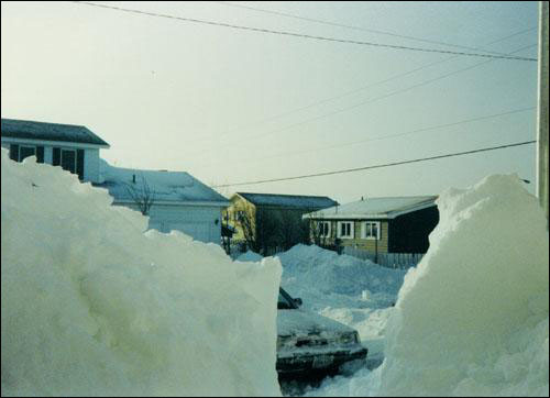 Rue de St. John's après une forte chute de neige, au début de 1987