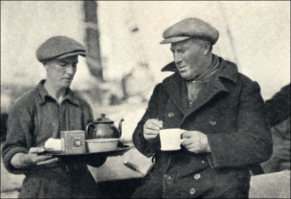 La pause thé de Bob Bartlett, avant 1929