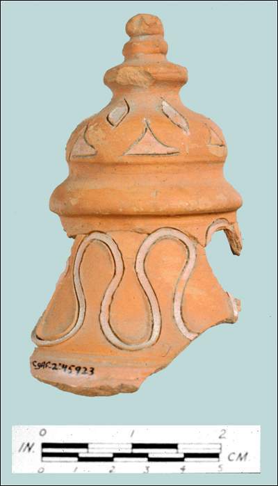 Partie supérieure décorée d'un vase en céramique sigillée de typologie élaborée