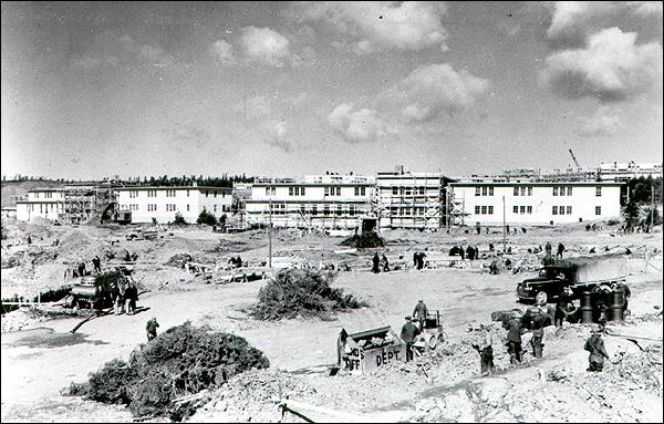 La construction de la base militaire de Fort Pepperrell à St. John's, 1941