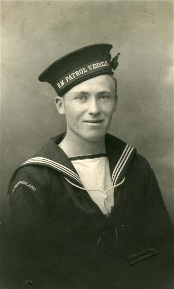 John Parsons, Marine royale, dans les années 1940