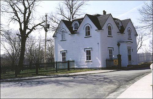 Pavillon de l'entrée principale