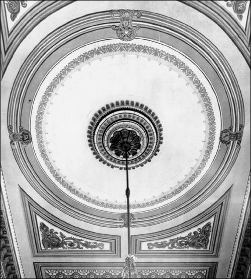 Le plafond du Colonial Building