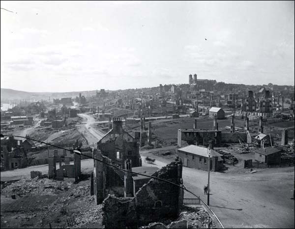 St. John's après l'incendie de 1892