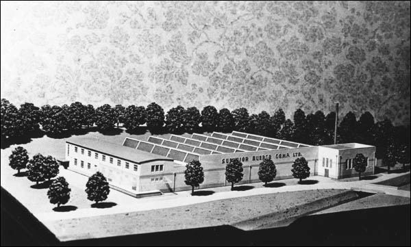 Une maquette de l'usine Superior Rubber Co. Ltd, 1951 Une maquette de l'usine Superior Rubber Co. Ltd, 1951