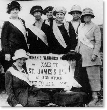 Des militantes pour le droit de vote des femmes dans les années 1920
