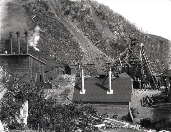 Mine de Tilt Cove, vers 1900 Mine de Tilt Cove, vers 1900
