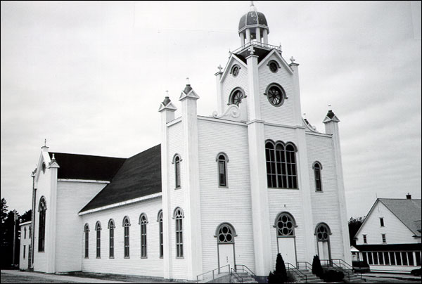 L'église Our Lady of Mercy, Port-au-Port Ouest, T.-N.-L., en 1998