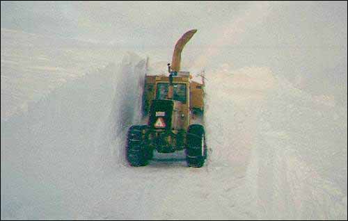 Snow-blower, Winter Storm, March 1995