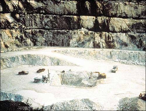 A View of Canada's Only Producing Pyrophyllite Mine (Newfoundland Minerals) at Manuels A View of Canada's Only Producing Pyrophyllite Mine (Newfoundland Minerals) at Manuels