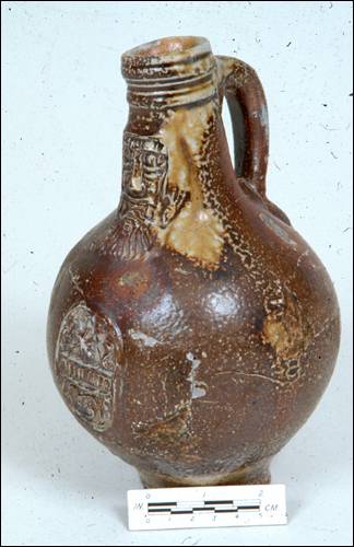 'Bellarmine' or 'Bartmann' stoneware jug 'Bellarmine' or 'Bartmann' stoneware jug