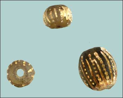 Gilt glass beads (Fld-192)