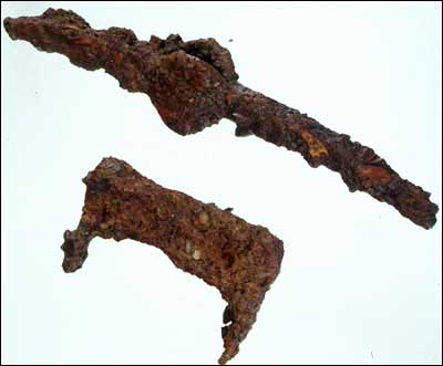 Iron Pick and Shoe for a Wooden Shovel (Fld-163) Iron Pick and Shoe for a Wooden Shovel (Fld-163)