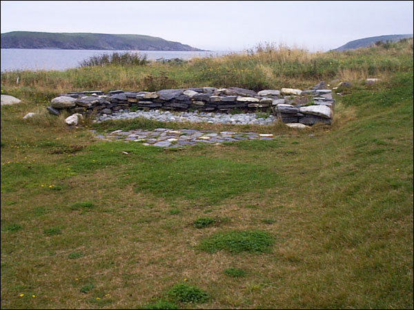 Ruins of the Planter's House, Late 17th Century Ruins of the Planter's House, Late 17th Century