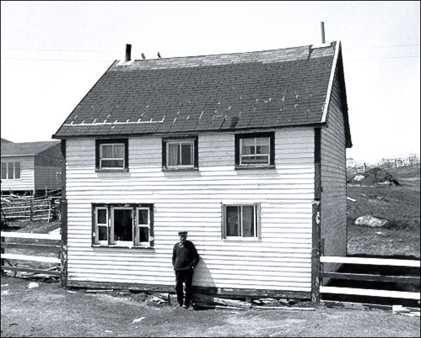 Lane House, Tilting, NL, before restoration Lane House, Tilting, NL, before restoration