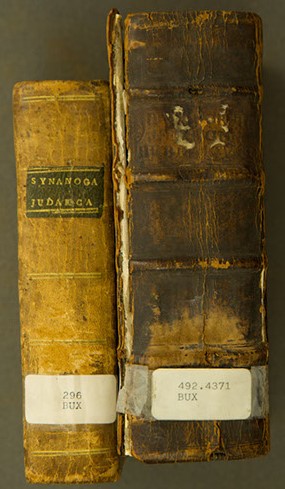 Johannes Buxtorf, Synagoga Judaica (Basel: Ludovicus K&ouml;nig, 1641)and Lexicon Hebraicum et Chaldaicum: complectens omnes vocestam primas quam derivatas, qu&aelig; in Sacris Bibliis, Hebr&aelig;&acirc;, & ex parte Chald&aelig;&acirc; lingu&acirc; scriptis extant (London: Jacobus Junius and Moses Bell, 1646). 114 x 170 mm; Illustration: spines